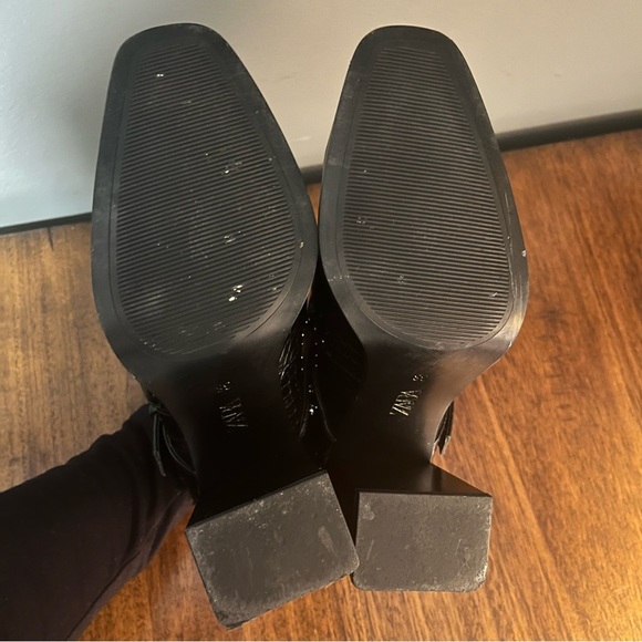 Zara Chic Black Croc-Embossed Heeled Boots women’s size 38EUR or 7.5.US - Picture 11 of 12